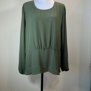 🆕🌸LOFT OLIVE GREEN TOP SIZE 18P BLOUSE LONG SLEEVE ZIPPER BACK NEW WITH TAGS